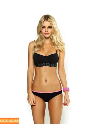 Samara Weaving photo #0547
