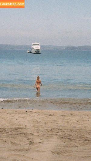 Samara Weaving photo #0811