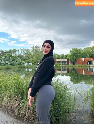 Samira Style photo #0001