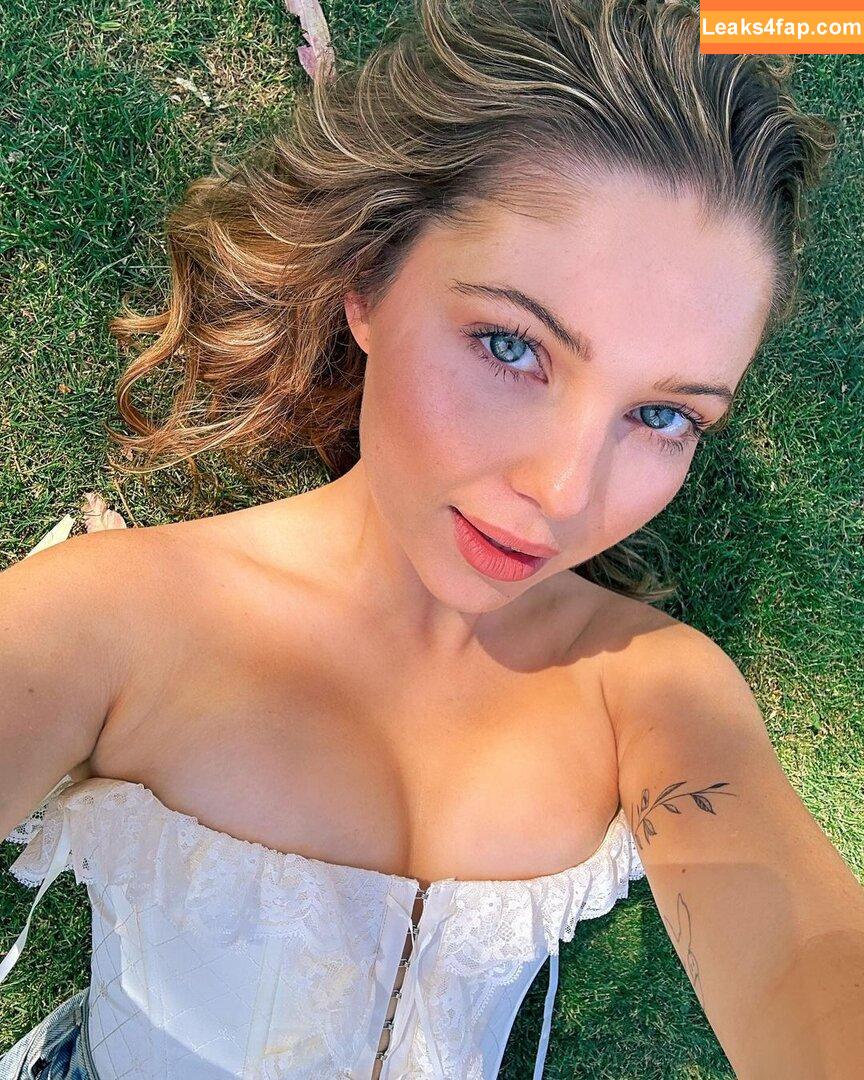 Sammi Hanratty / sammihanratty leaked photo photo #0276