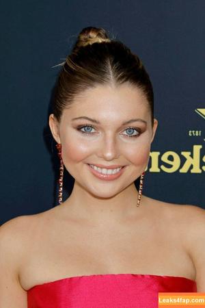 Sammi Hanratty photo #0030