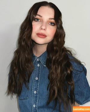 Sammi Hanratty photo #0382