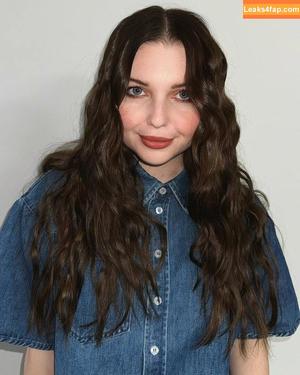 Sammi Hanratty photo #0383