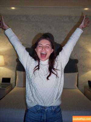 Sammi Hanratty фото #0393