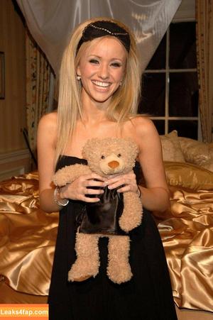 Sammy Winward photo #0063