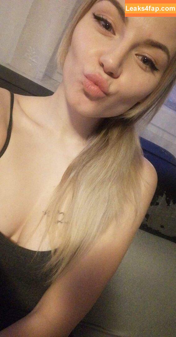 Sandra Gowska / sandra_step / sanvv leaked photo photo #0061