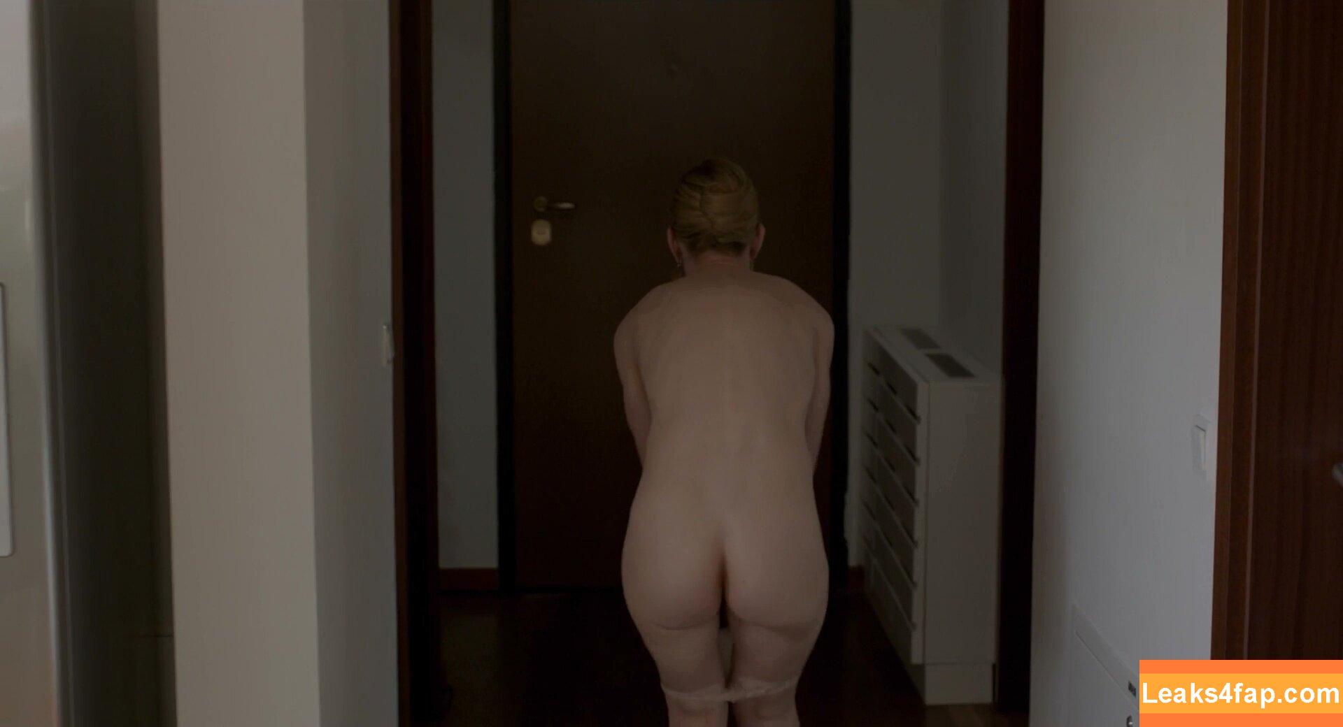 Sandra Huller /  leaked photo photo #0006