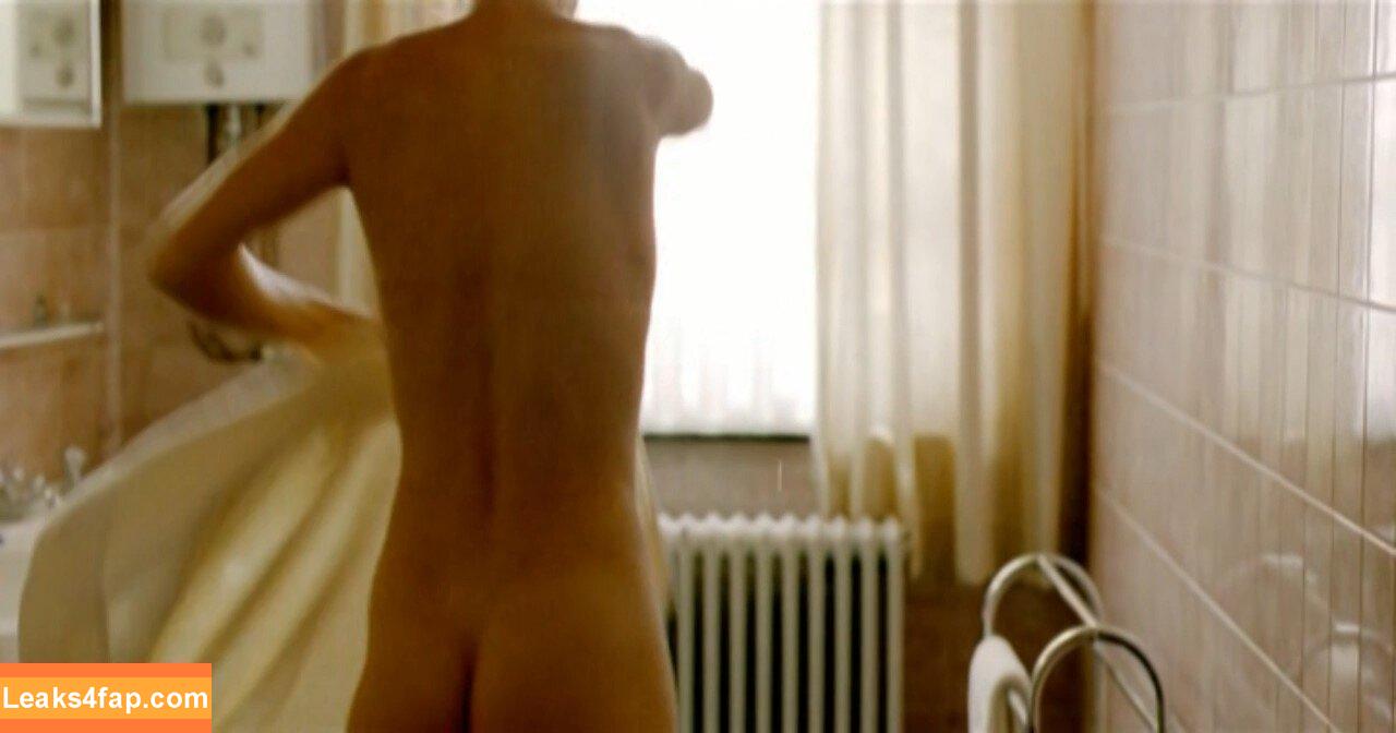 Sandra Huller /  leaked photo photo #0007