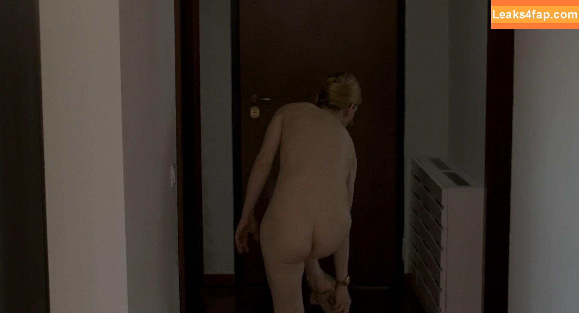 Sandra Huller /  leaked photo photo #0022