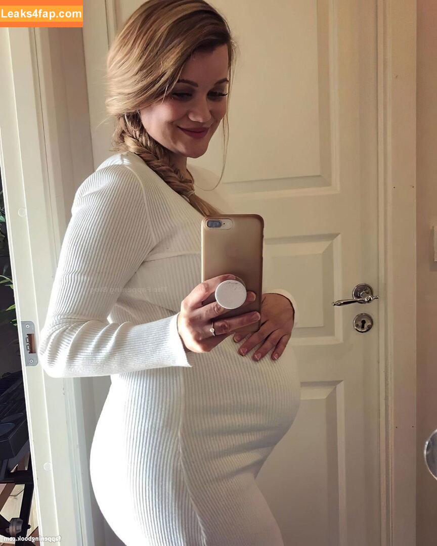 Sandra Lyng /  leaked photo photo #0005