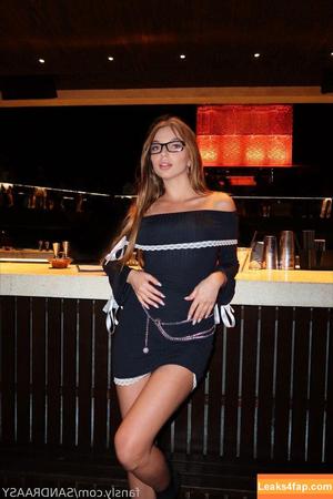 Sandra Sy photo #0057