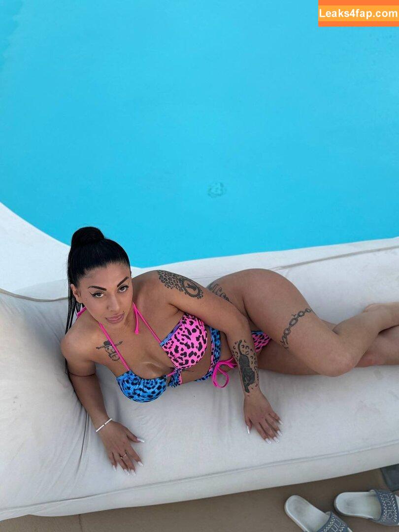 sandra.tsu / sandratsu1 leaked photo photo #0005