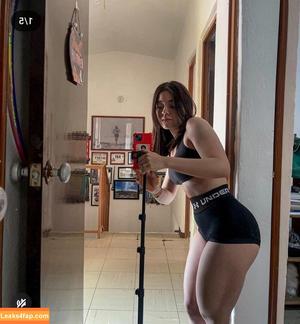 Sandy Pacheco photo #0003