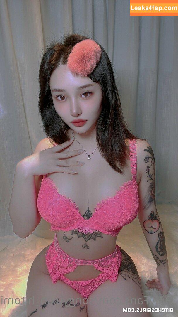 Sangyuxin Hitomi / songyuxin_hitomi leaked photo photo #0046