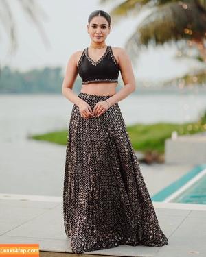 Saniya Iyappan photo #0011