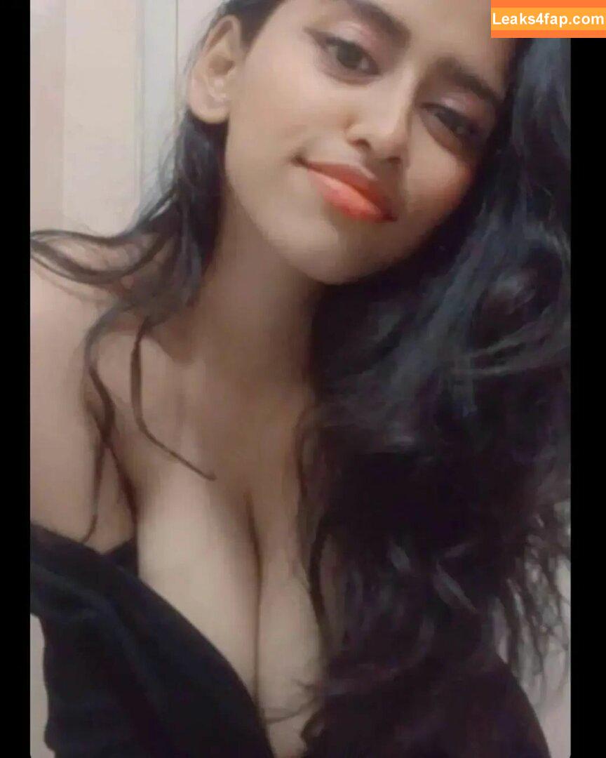 Sanjana Saba / it_z_suzie leaked photo photo #0008