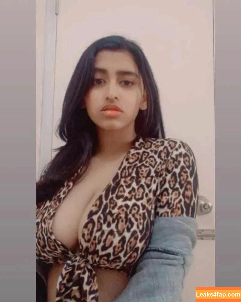 Sanjana Saba / it_z_suzie leaked photo photo #0015