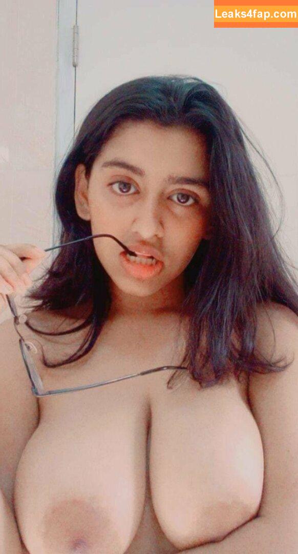 Sanjana Saba / it_z_suzie leaked photo photo #0041