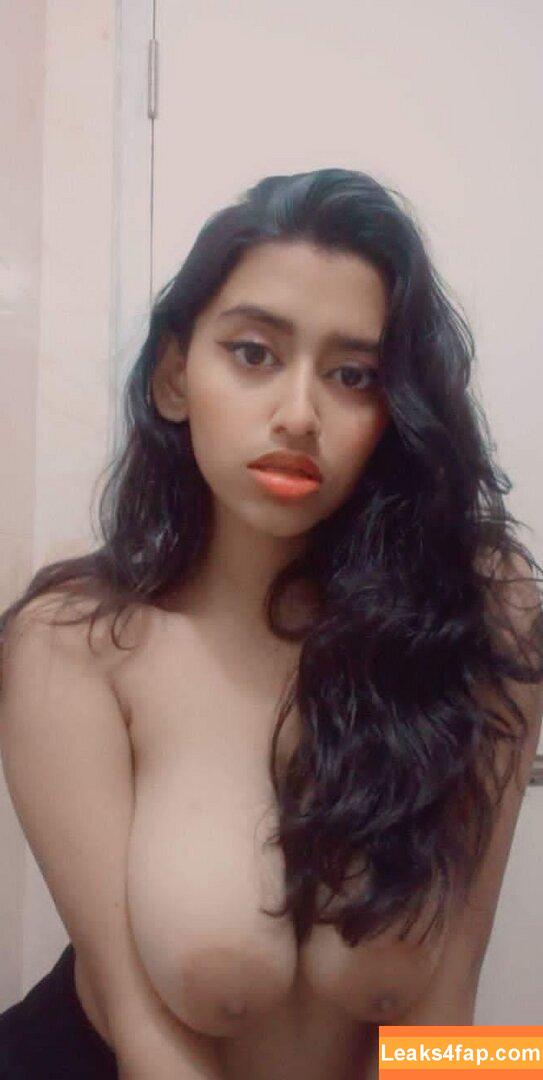 Sanjana Saba / it_z_suzie leaked photo photo #0069