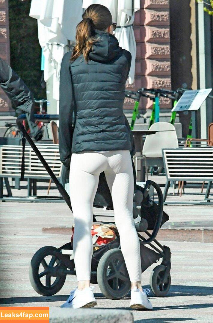 Sanna Marin / Finnish Prime Minister: / sannamarin leaked photo photo #0025