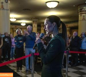 Sanna Marin фото #0416