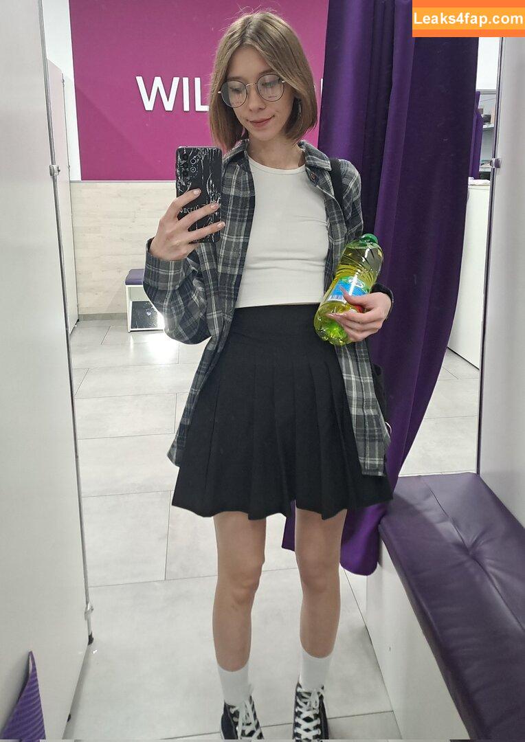 sansa4what / sansa4h leaked photo photo #0002