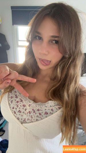 Sara Dobrik photo #0188