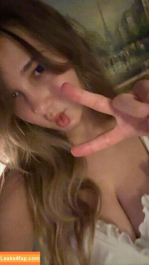 Sara Dobrik photo #0204