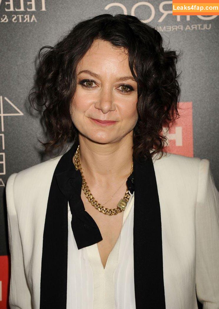 Sara Gilbert /  leaked photo photo #0004