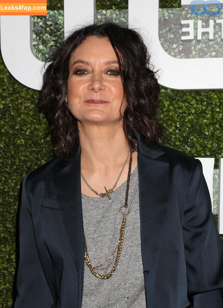 Sara Gilbert /  leaked photo photo #0009