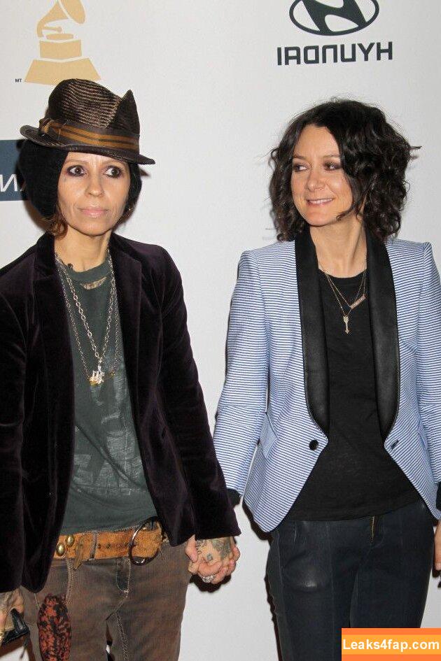 Sara Gilbert /  leaked photo photo #0013