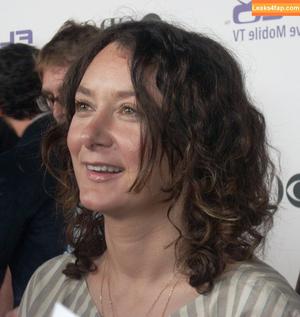 Sara Gilbert photo #0001