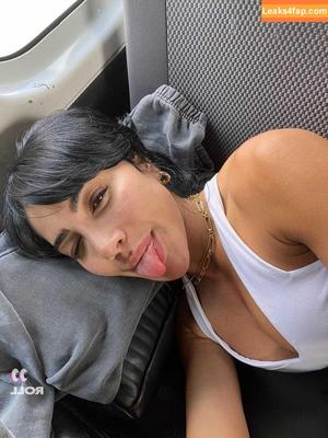 Sara Hesri фото #0007