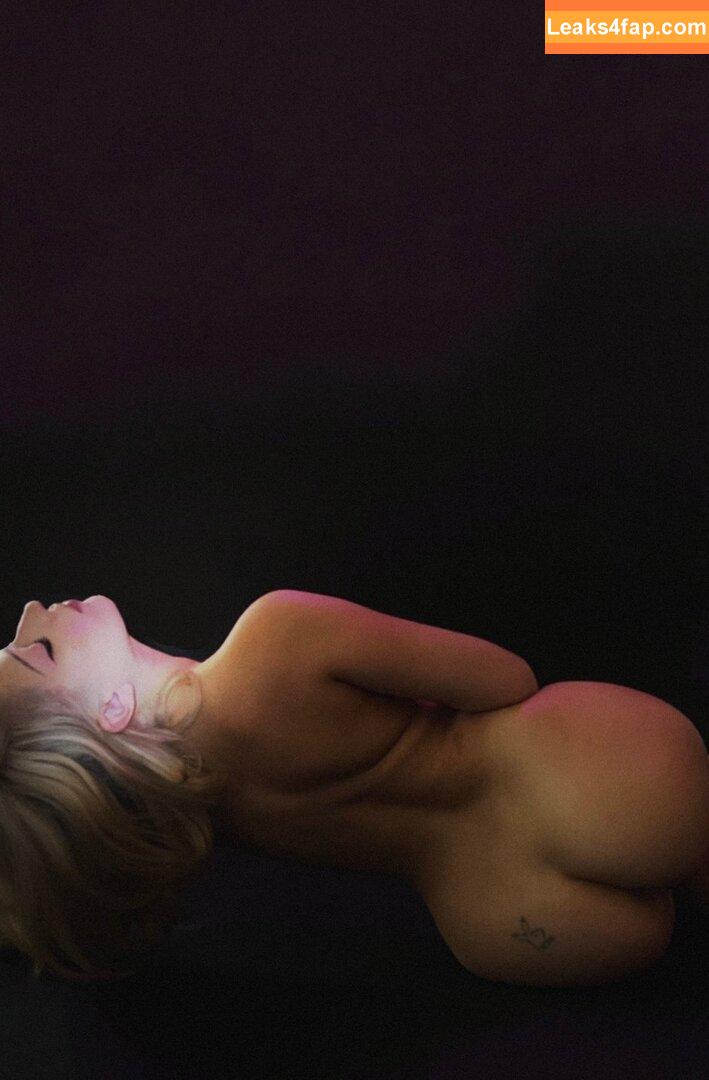 Sara King / https: / saraxking leaked photo photo #0003