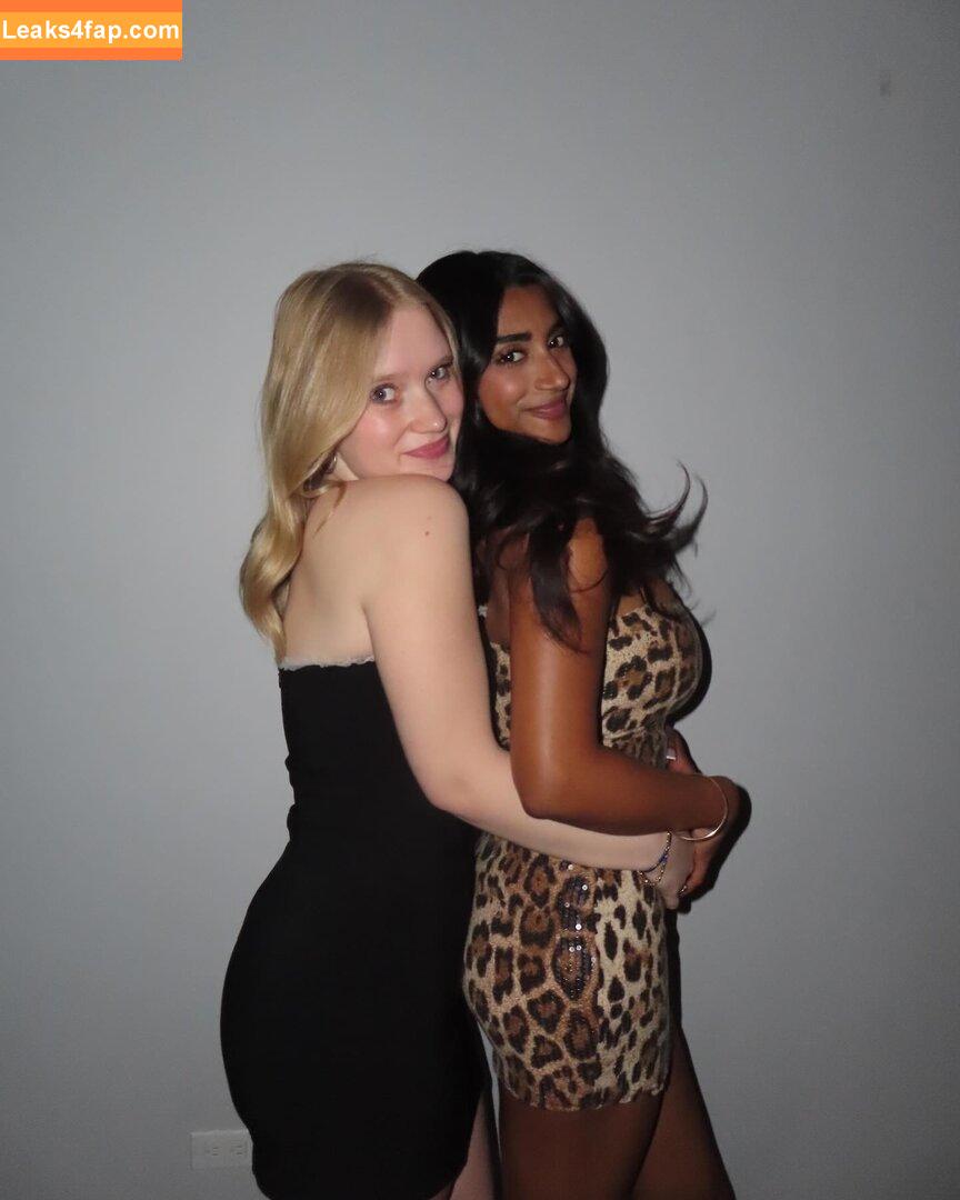 sara.kolls /  leaked photo photo #0009