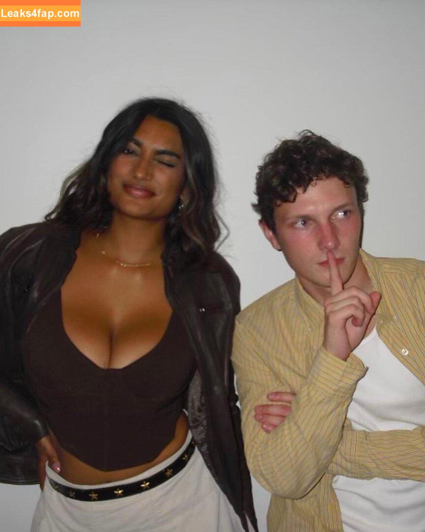 sara.kolls /  leaked photo photo #0012