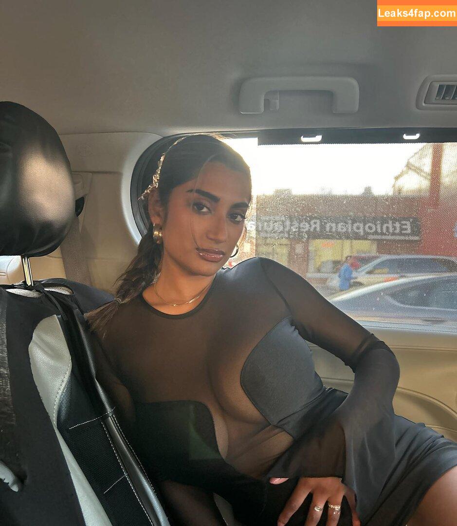 sara.kolls /  leaked photo photo #0027