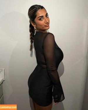 sara.kolls photo #0028