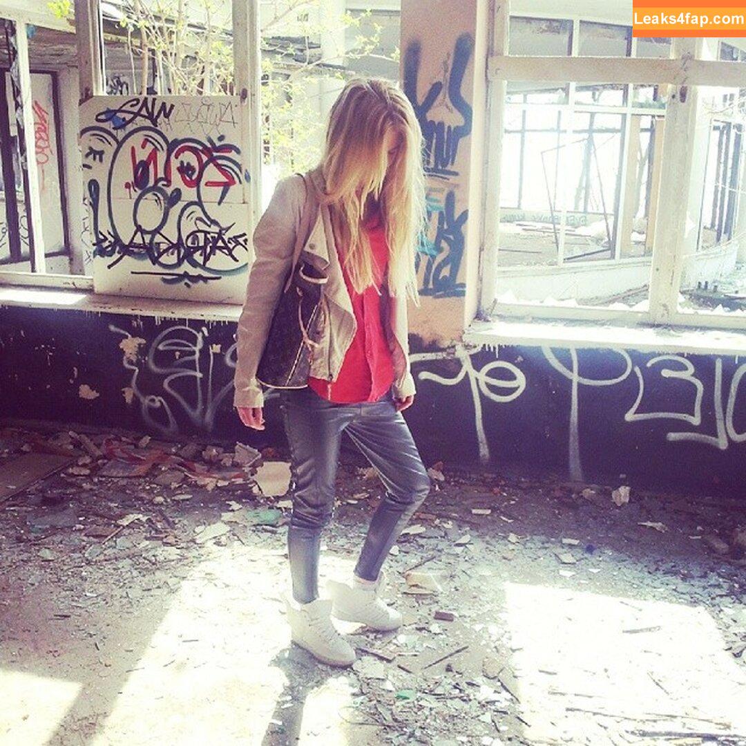 Sara Ladach / sara.ladach leaked photo photo #0092