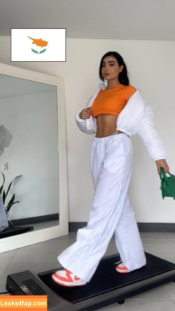 Sara Lievano / SaraLievano слитое фото фото #0135