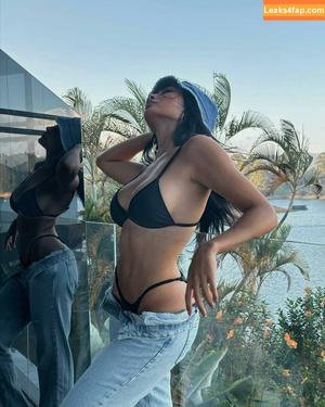 Sara Lievano фото #0026