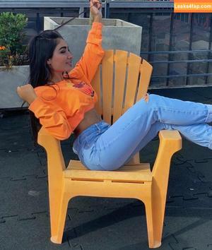 Sara Lievano фото #0047