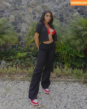 Sara Lievano фото #0100