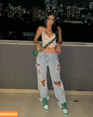Sara Lievano photo #0148