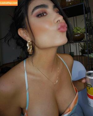 Sara Lievano photo #0157