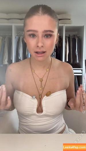 Sara Oliwia photo #0101