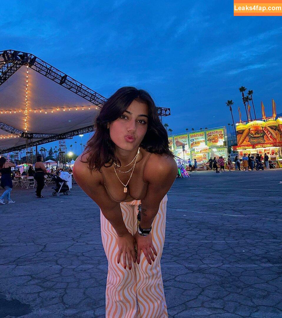 Sara Saffari / sarasaffari__ leaked photo photo #0011