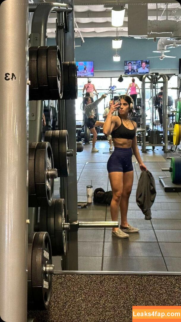 Sara Saffari / sarasaffari__ leaked photo photo #0100