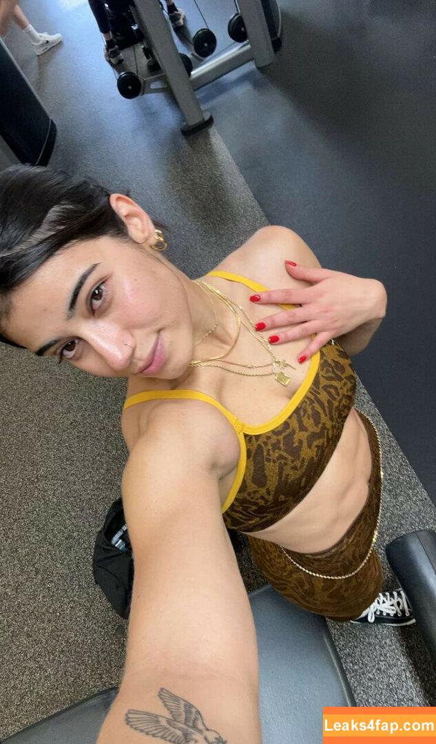 Sara Saffari / sarasaffari__ слитое фото фото #0357