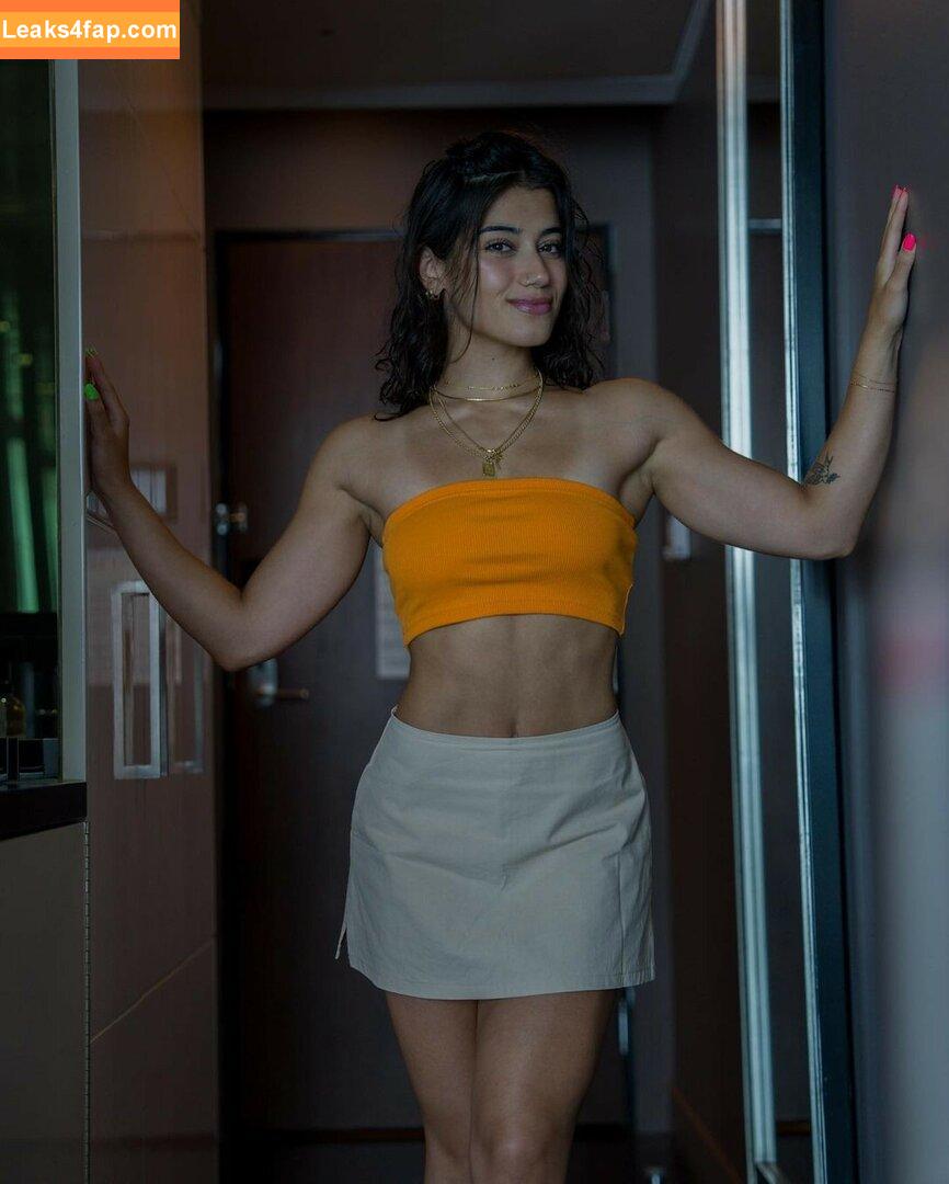 Sara Saffari / sarasaffari__ слитое фото фото #0360